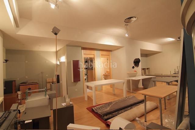 Foto d78fda06-db78-4b59-b497-6dfa2c4bea33. Local comercial a Centro Palencia