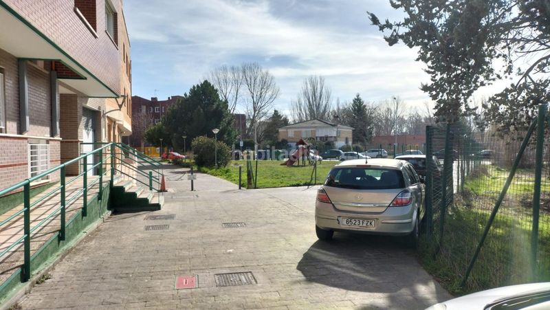 Foto d7f71461-b355-480c-b938-ba650553dec1. Pis amb calefacció aparcament a Allende el Río Palencia