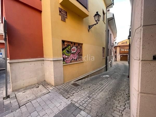 Foto e07f8549-ff6e-40b9-b826-355f8cb4c3e4. Local comercial a Peñafiel