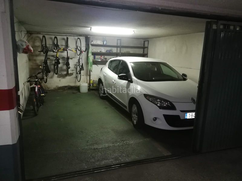Foto 44956987-1e7e-4073-9cbf-c6cd2d3621d4. Aparcament cotxe a Centro Palencia