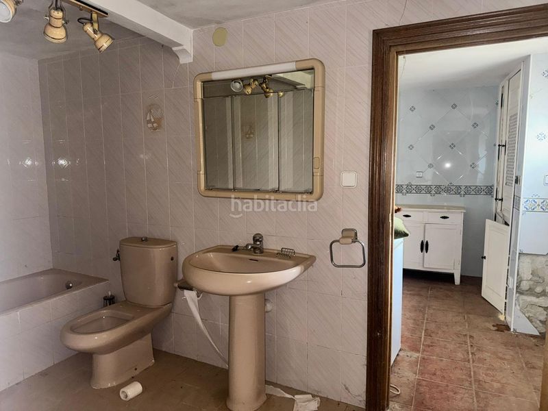 Foto 2a9023f3-c0cd-4fc6-8a75-7e46d6dfea1f. Casa amb aparcament a Frómista