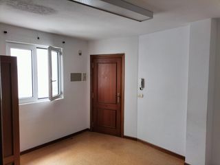 Affitto Ufficio in Centro. Moncasa vende oficina en el centro