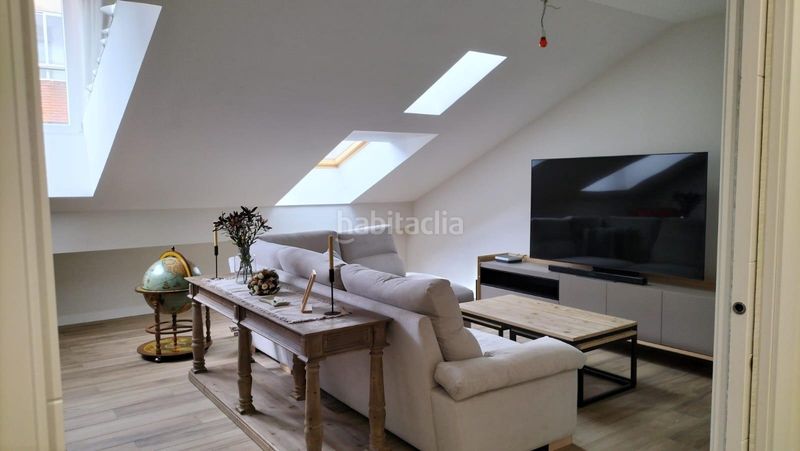 Foto 0c6b2128-e9a9-4a8d-a416-b39b3abb3947. Àtic amb calefacció aparcament a Centro Palencia