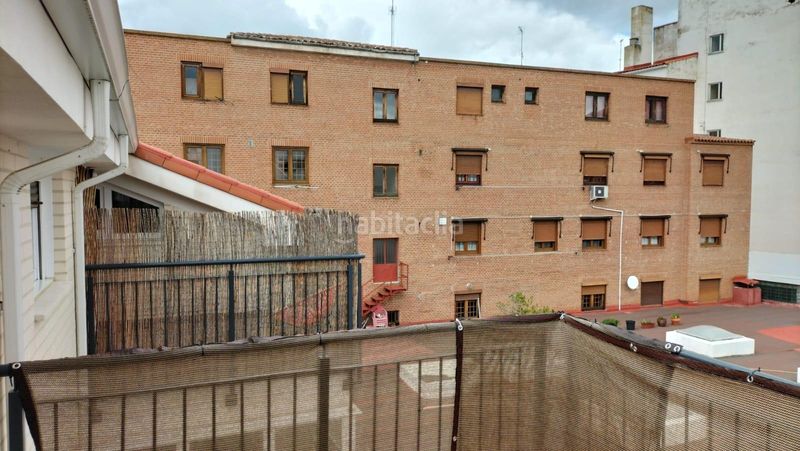 Foto 5297ec2a-eabd-45d3-a01e-eda79e05a6bb. Àtic amb calefacció aparcament a Centro Palencia