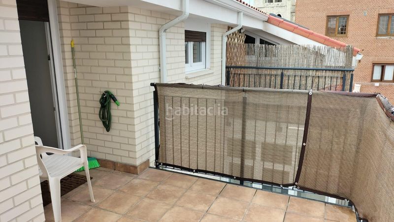 Foto a1b3f3f5-8e34-4309-8169-c071c7266500. Àtic amb calefacció aparcament a Centro Palencia