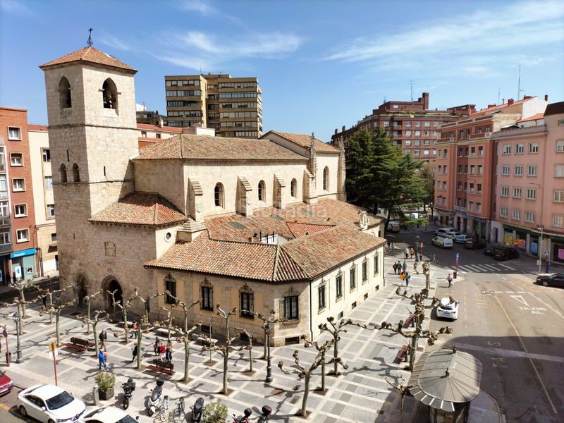 Foto ae3c0dc4-2d81-44a6-b5c4-cb13af81efd7. Pis amb calefacció a Centro Palencia