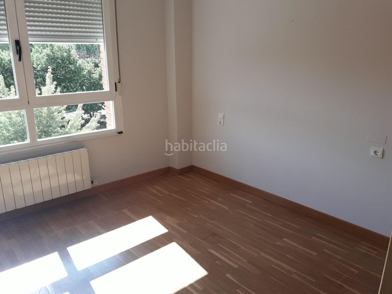 Foto 01cefe59-3638-4e6f-bbb7-0ccd4da505dd. Miete etagenwohnung mit heizung parking in Campo de la Juventud Palencia