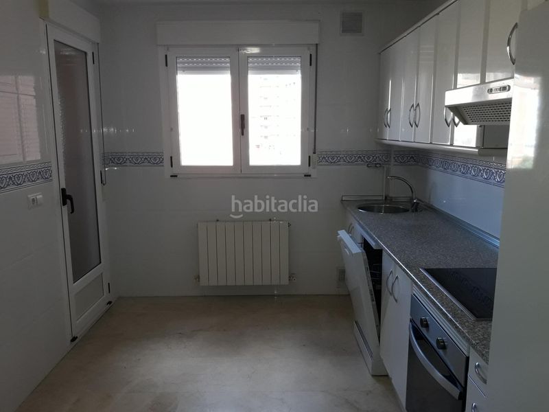 Foto 86104f1a-e03d-44e6-8388-b6eba82bff4b. Miete etagenwohnung mit heizung parking in Campo de la Juventud Palencia