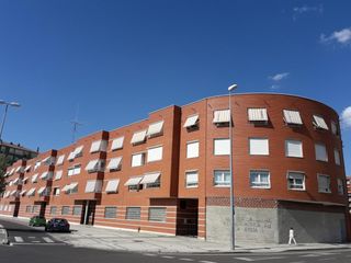 Miete Etagenwohnung  Calle santiago amon. Moncasa alquila vivienda con vistas a rio