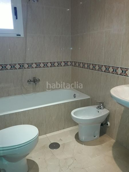 Foto cdc3a1b4-d4cd-49a9-b91c-9cd3ee434c35. Miete etagenwohnung mit heizung parking in Campo de la Juventud Palencia