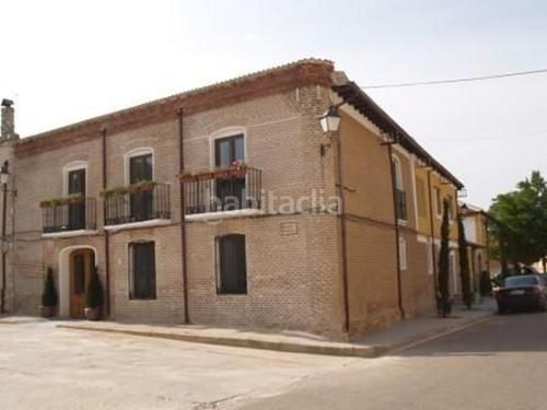Foto 7b02c769-9f0b-48b6-889a-401be6cd433c. Edifici a Villarramiel