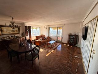 Rent Flat in Centro. Moncasa alquila vivienda en avenida castilla