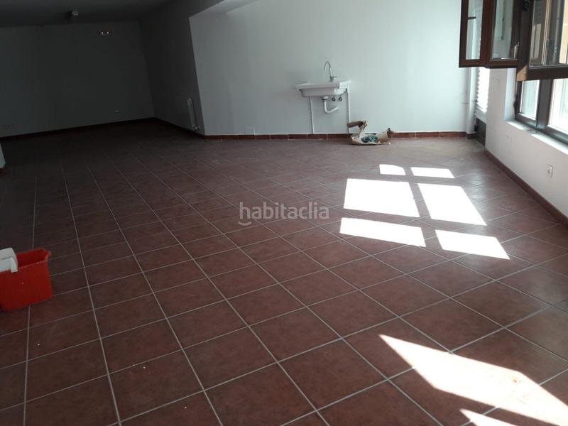 Foto 0767f1f2-8d45-4083-b660-aecdeb5b9d48. Alquiler oficina se alquila oficinalocal en Simancas