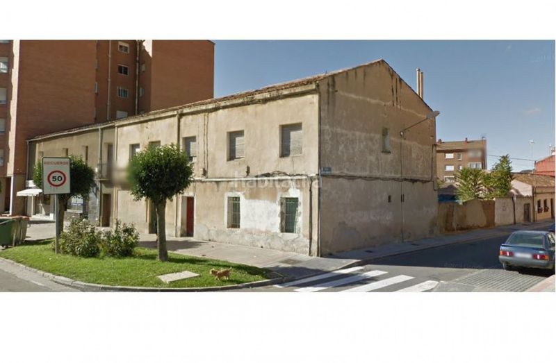 Foto f40586c1-77ea-4136-926c-b7487a1e9a25. Casa en Venta de Baños