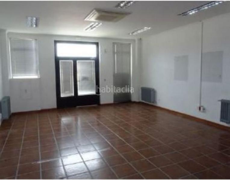Foto 492f73ef-dbb4-4e1c-9035-c7924d9cfed7. Local commercial dans Carpio
