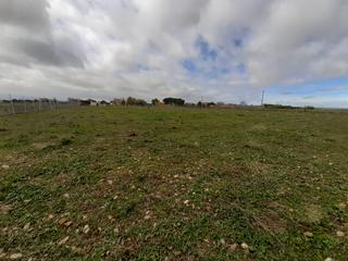 Propriété à Villaralbo. Parcela de 6.008m2, vallada, luz y agua
