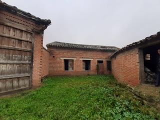 Nau industrial a Argujillo. Nave o solar en el pueblo de argujillo