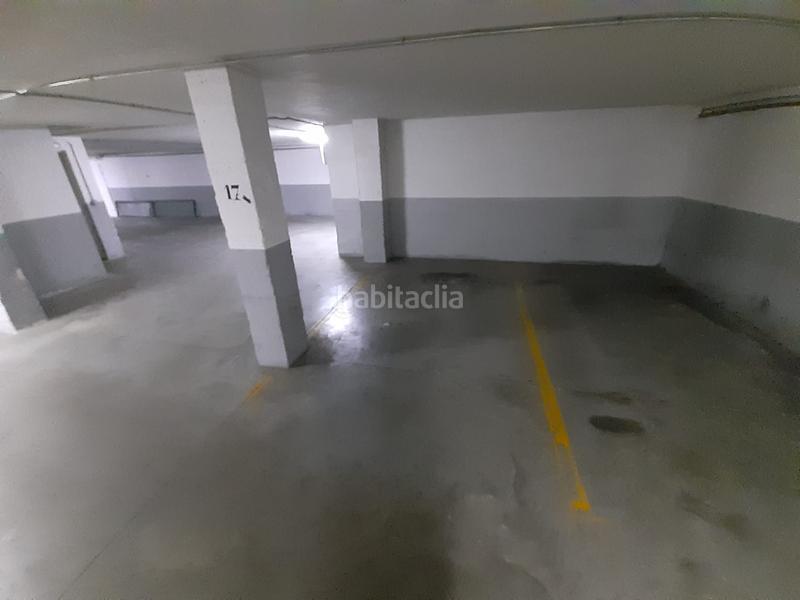 Foto be7ff8b3-d843-4d89-9838-705e4c8b4e2f. Aparcament cotxe a Los Bloques Zamora