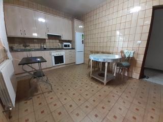 Casa a Moreruela de Tábara. Casa  3 habitaciones, baño garaje patio