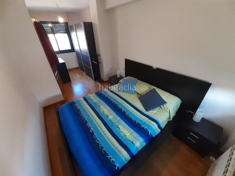 Foto d070a137-3db2-4f42-8fc7-db38d5335084. Casa a schiera con riscaldamento parcheggio in Urbanización S.XXI - Carretera de Villalpando Zamora