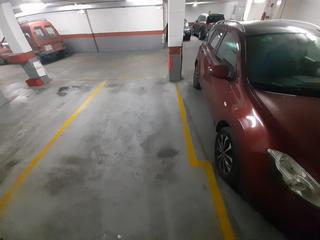 Parking voiture à Los Bloques