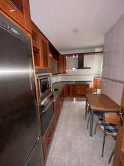Appartement à Barrios Bajos - La Horta. Piso avenida portugal + garaje
