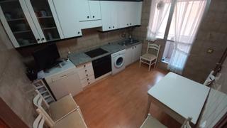 Appartement à Peña Trevinca. Piso 4 dormitorios, 2 baños + garaje