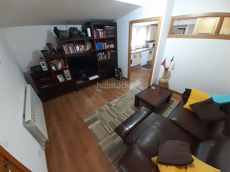 Foto d5b632e1-d943-4cc3-b294-d766ffd4a565. Chalet en Perdigón (El)