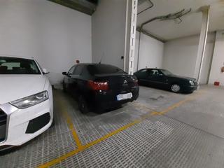 Car parking in Plaza Maestro Haedo 11 interior