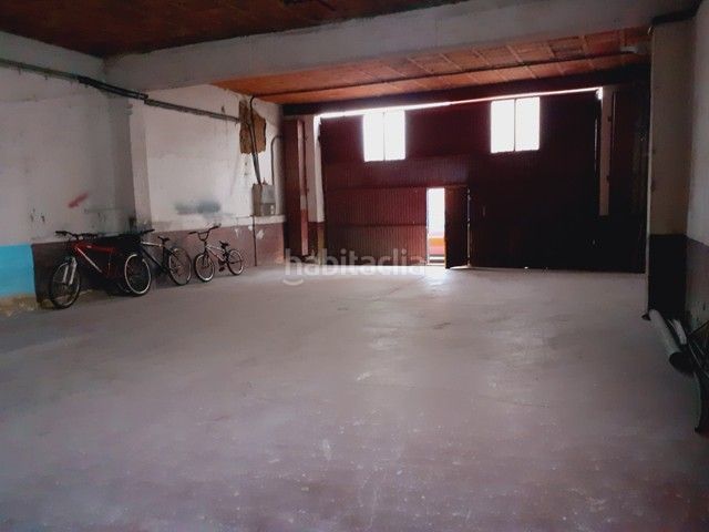 Foto de465b94-f51d-435b-8ce4-cac81e9107ec. Local comercial a Pinilla Zamora