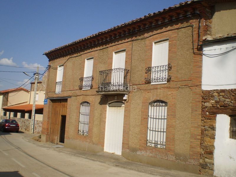Foto 3f8c7e69-6291-4823-bcbf-7fc2eff5ae41. Casa a Perilla de Castro