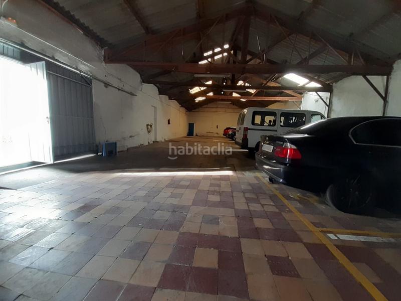 Foto 612b38c2-e8bf-409d-8bde-82d1f0a900a3. Nave industrial en Los Bloques Zamora