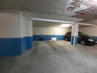 Parking voiture à Casco Antiguo