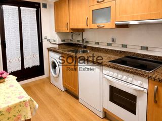 Piso  Mas. Luminoso y amplio piso de 3 habitaciones en excelente estado