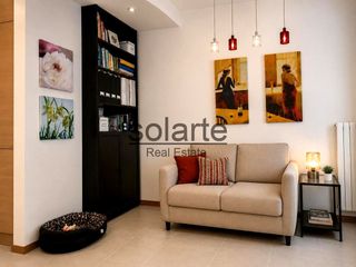 Planta baja  D'espronceda. Vivienda práctica, cómoda y bien cuidada