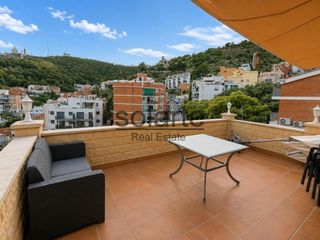 Casa  De canovelles. Casa de grandes dimensiones ideal para familias o inversión