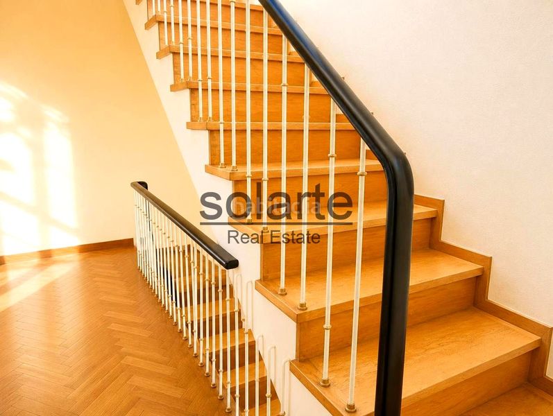 Foto 2cc1b0ca-6ddc-4375-9f2b-a9d47a849f02. Edifici a Collblanc Hospitalet de Llobregat (L´)