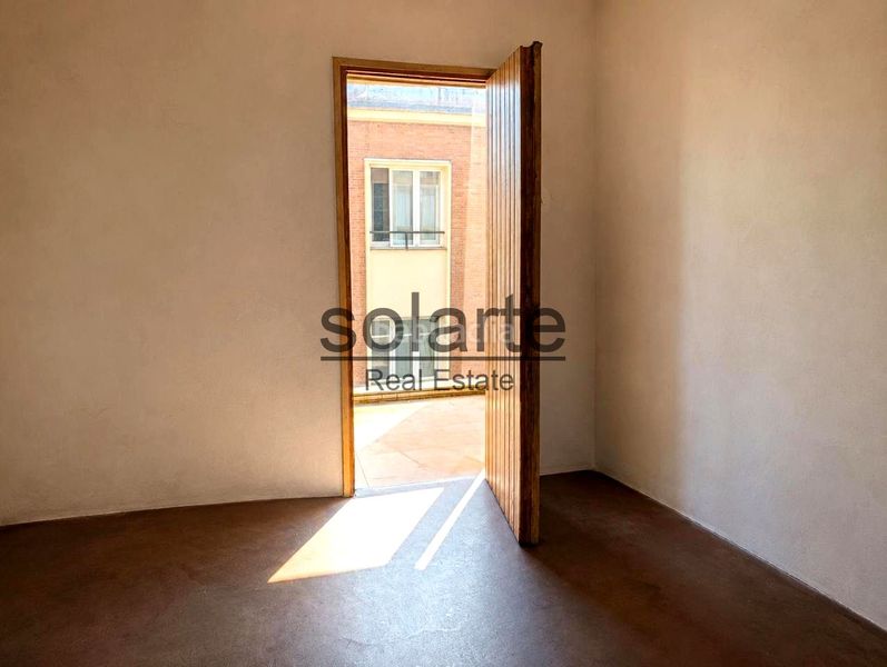 Foto 8b40e137-1005-43f0-a52a-c8968af38620. Edifici a Collblanc Hospitalet de Llobregat (L´)