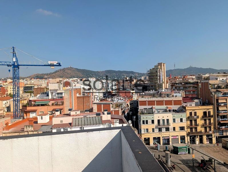 Foto 8c004d42-3067-4f4f-8924-f8669244abce. Edifici a Collblanc Hospitalet de Llobregat (L´)