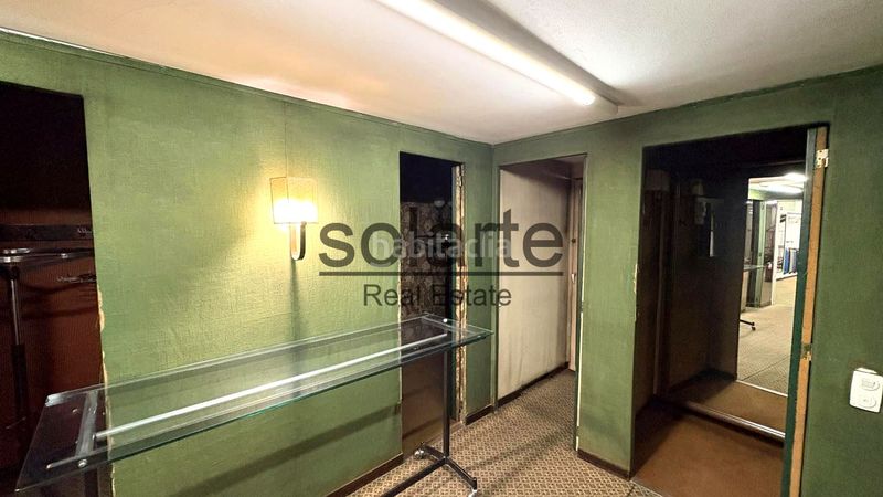 Foto ae3f494a-251e-408f-a0b2-f15dd93ae366. Edifici a Collblanc Hospitalet de Llobregat (L´)