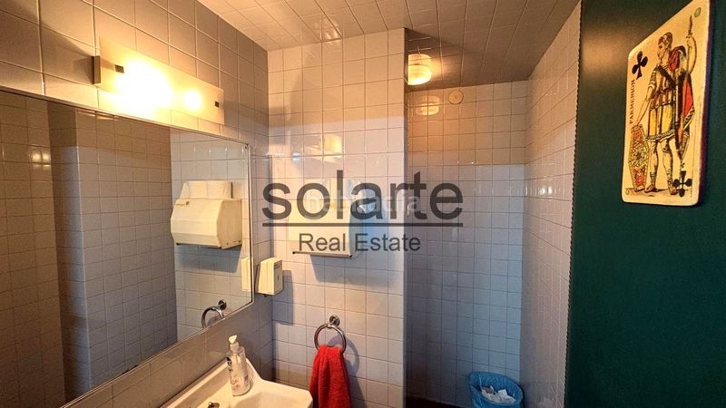 Foto b8066c32-6a00-4a2c-857c-4c975a8d3e6c. Edifici a Collblanc Hospitalet de Llobregat (L´)