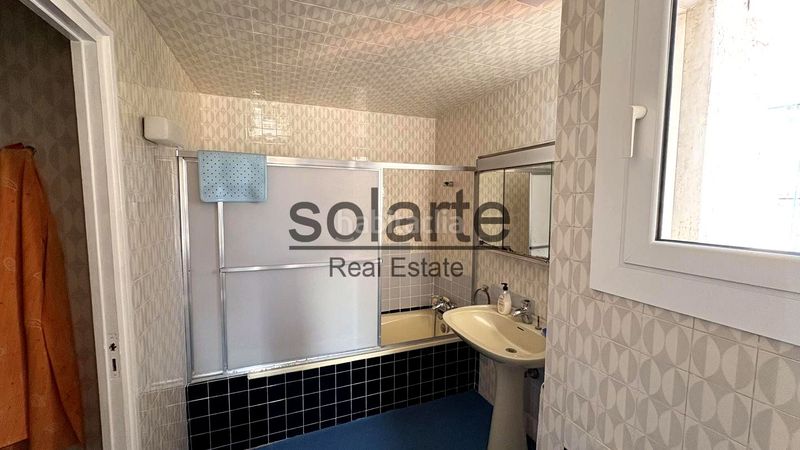 Foto d7497c69-0706-42cf-b8d1-6fa57b56fd95. Edifici a Collblanc Hospitalet de Llobregat (L´)