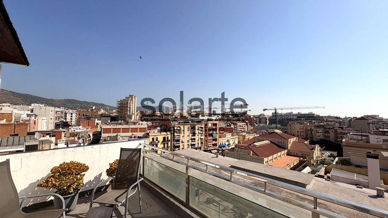 Foto f822a649-c321-42a9-8818-440d0f7c852f. Edifici a Collblanc Hospitalet de Llobregat (L´)