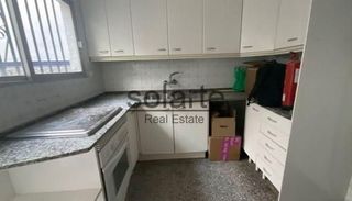 Appartement  De dolores ibarruri. Piso luminoso y funcional con todas las comodidades