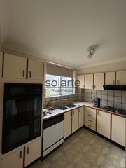 Appartamento  Calle de sant feliu de llobregat. Piso totalmente exterior con agradable balcón