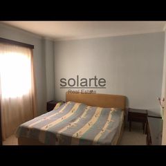 Flat  Calle de sant feliu de llobregat. Piso totalmente exterior con agradable balcón