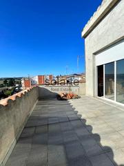 Casa a Carrer germans bach 3. Propiedad versátil con alto potencial.....