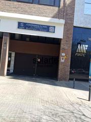 Parking voiture à Carrer de nicaragua 46. Plaza de aparcamiento a un paso de sants estación