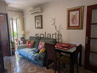 Flat in Carrer de graner 35. Tu nuevo hogar con luz natural vivienda exterior de 3 dormitorio
