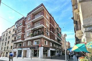 Appartement à Carrer mare de déu dels desemparats 115. Oportunidad de inversión inmueble alquilado con ingresos garanti